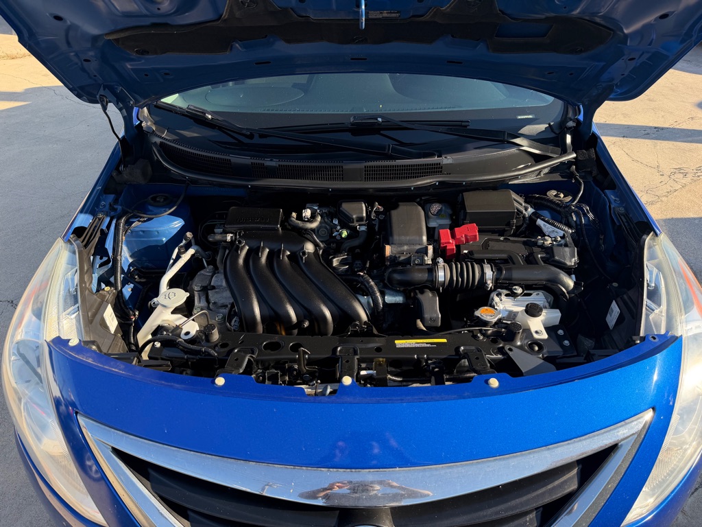 Photo 9 of this NISSAN VERSA