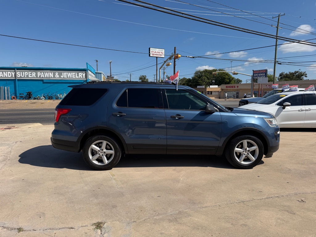 Photo 7 of this FORD EXPLORER