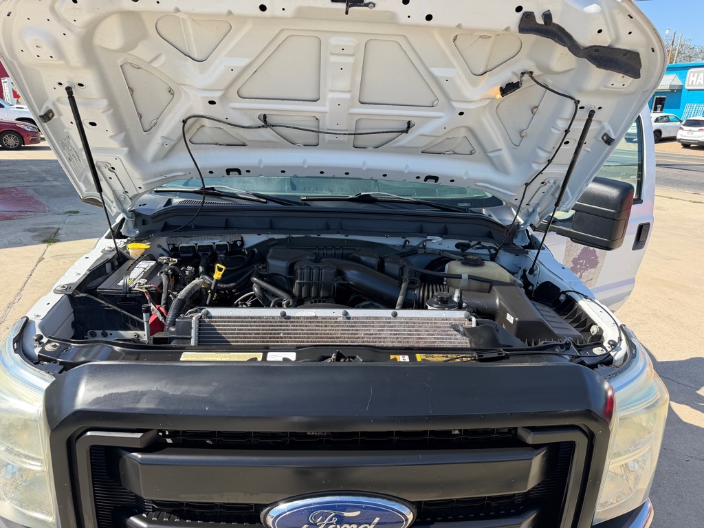 Photo 9 of this FORD F-250 SUPER DUT