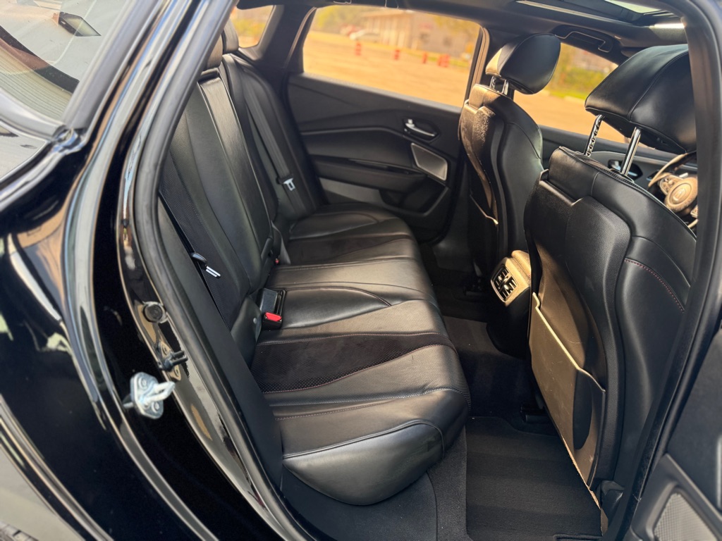 Photo 11 of this ACURA TLX