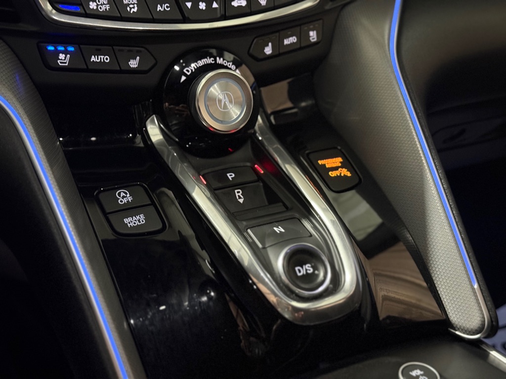 Photo 24 of this ACURA TLX