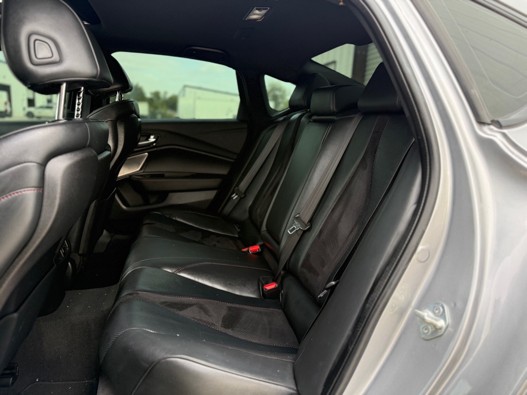 Photo 13 of this ACURA TLX