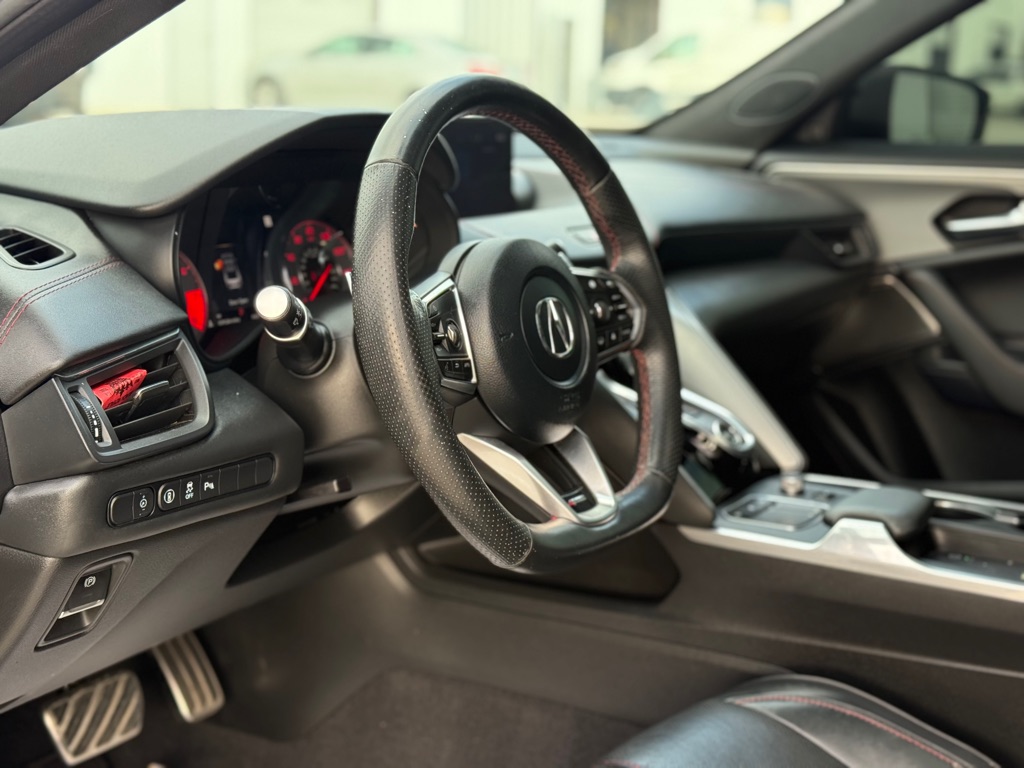 Photo 8 of this ACURA TLX