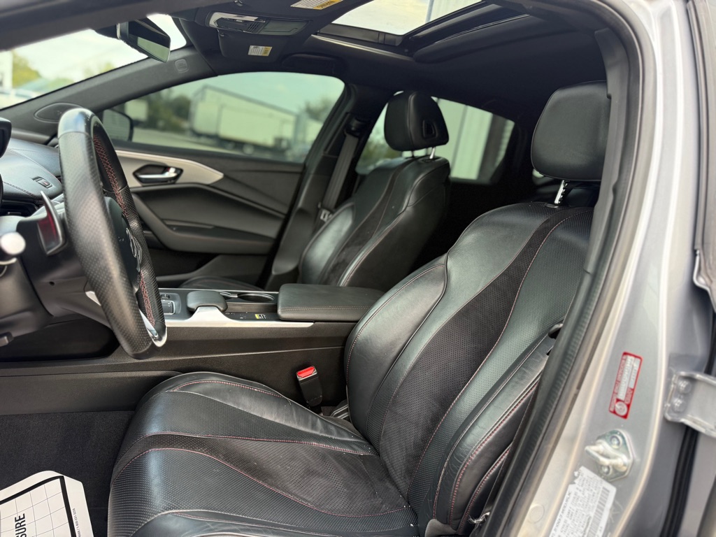 Photo 7 of this ACURA TLX
