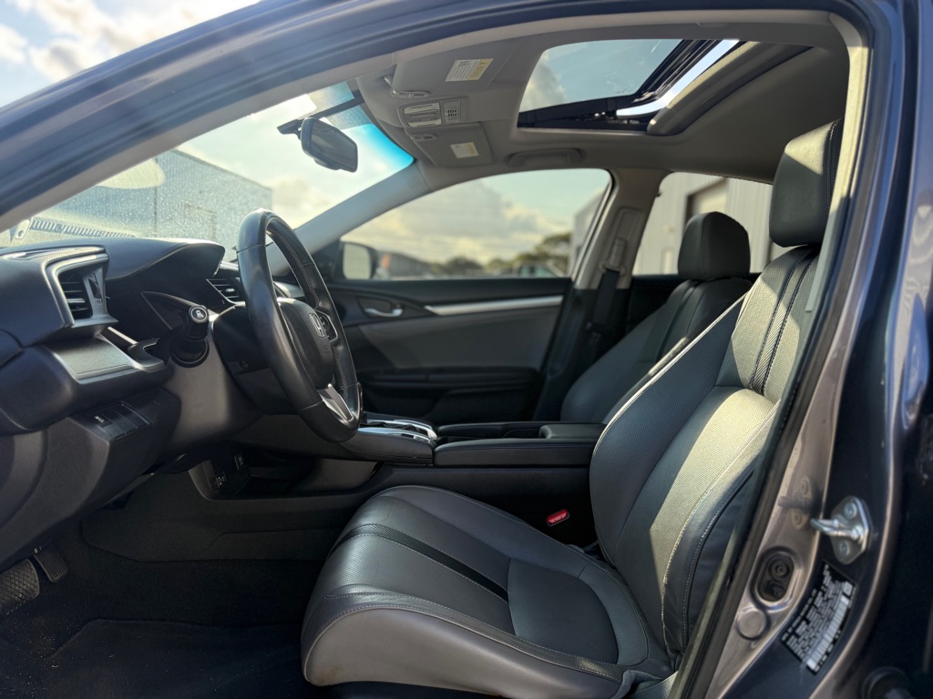 Photo 9 of this HONDA CIVIC