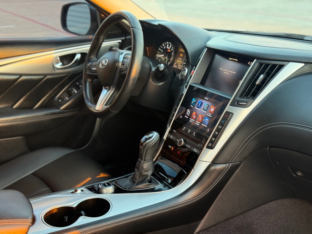 Photo 14 of this INFINITI Q50