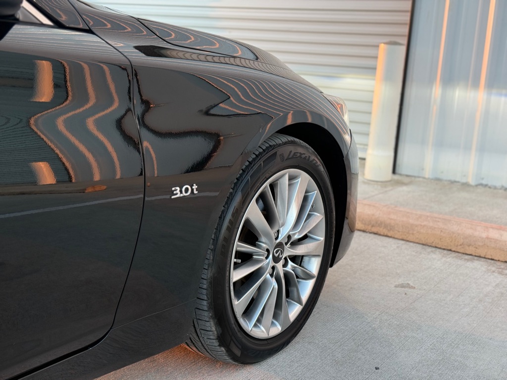 Photo 19 of this INFINITI Q50
