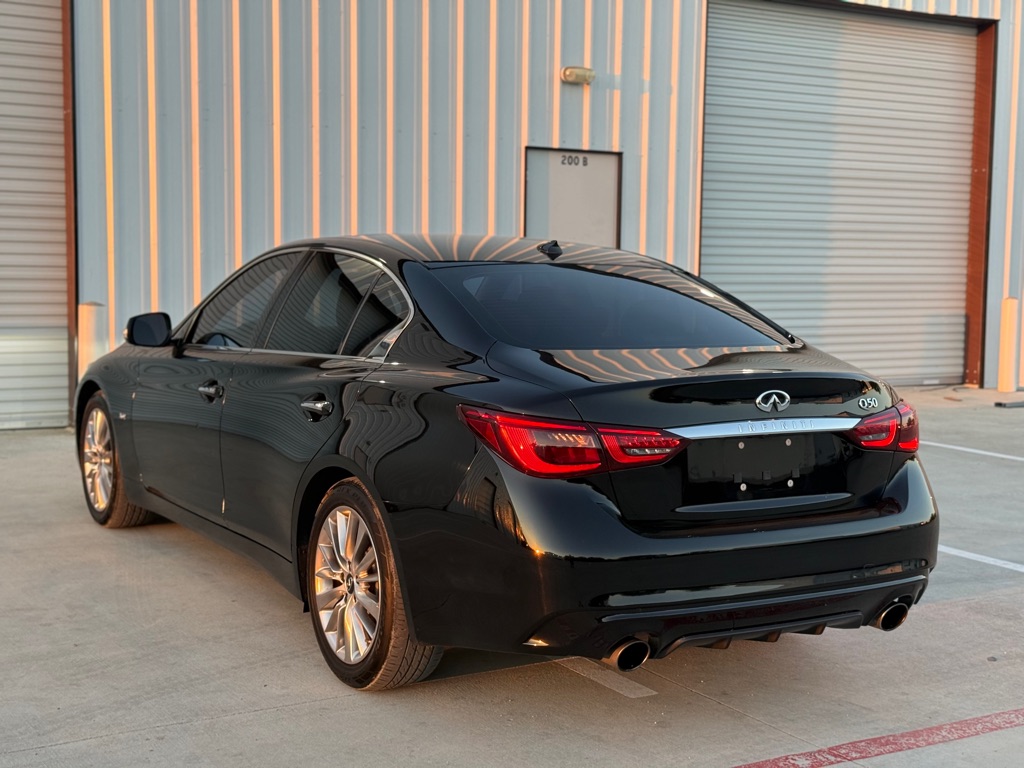 Photo 16 of this INFINITI Q50