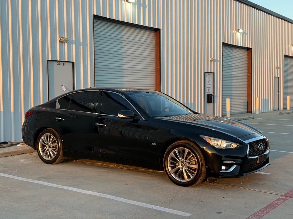 Photo 3 of this INFINITI Q50