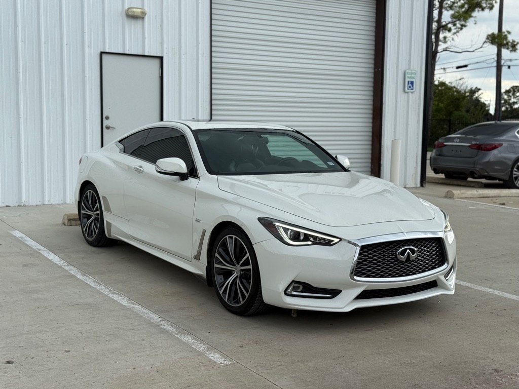 Photo 4 of this INFINITI Q60