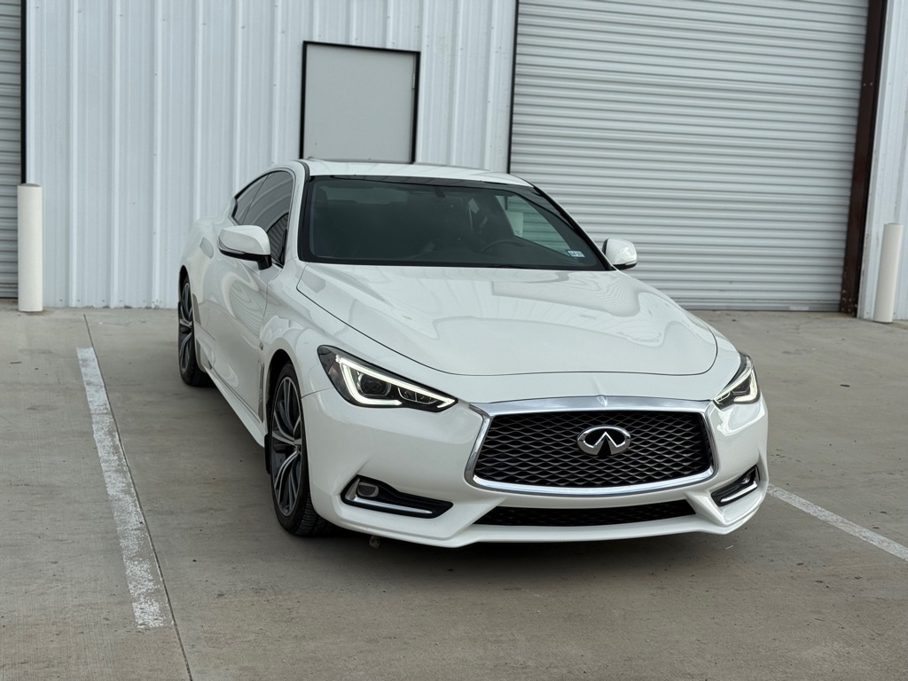 Photo 3 of this INFINITI Q60