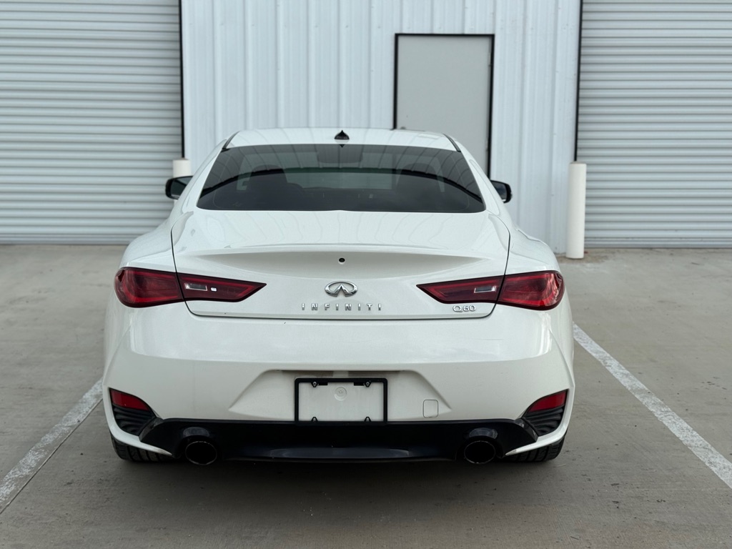 Photo 7 of this INFINITI Q60