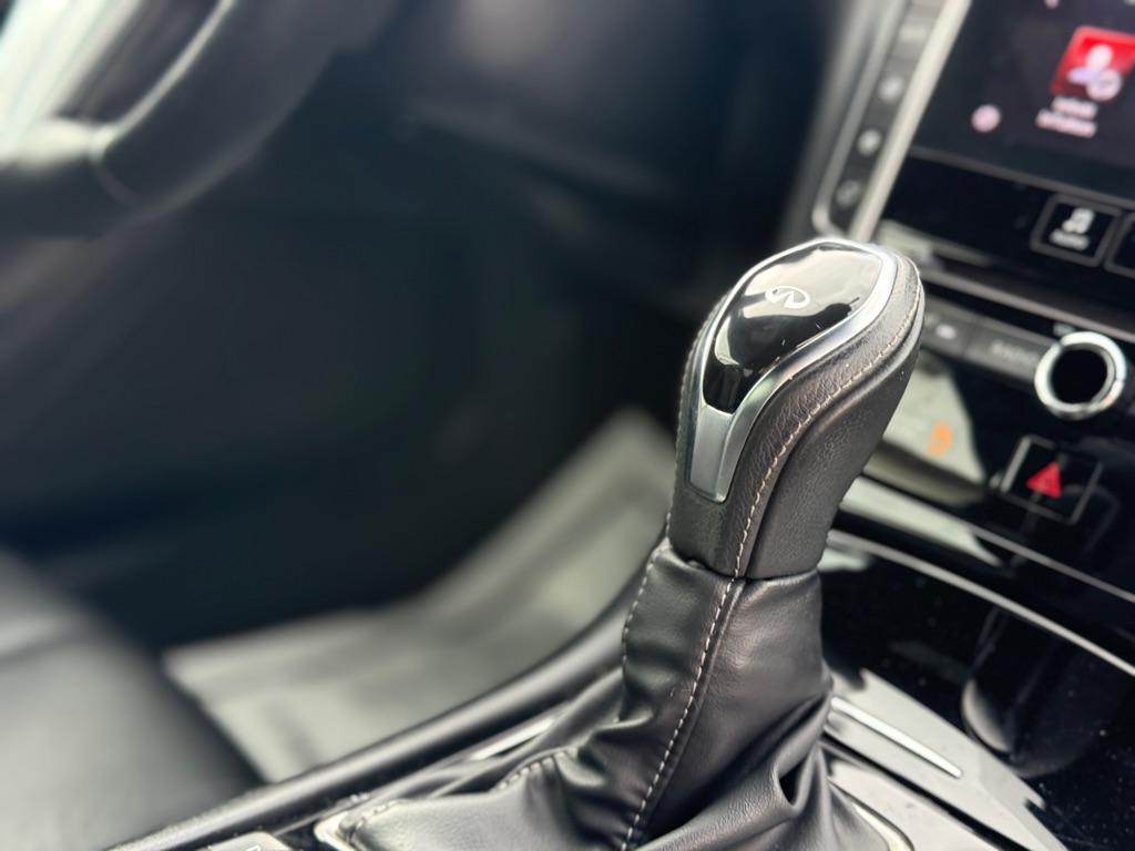 Photo 18 of this INFINITI Q60