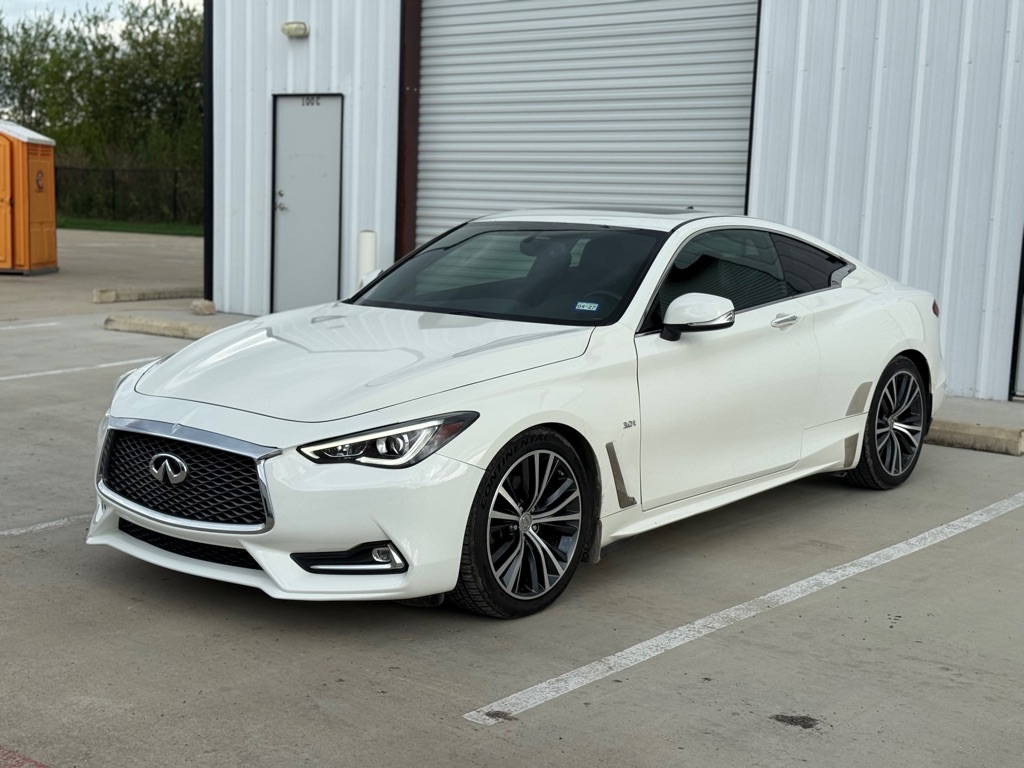 Photo 5 of this INFINITI Q60