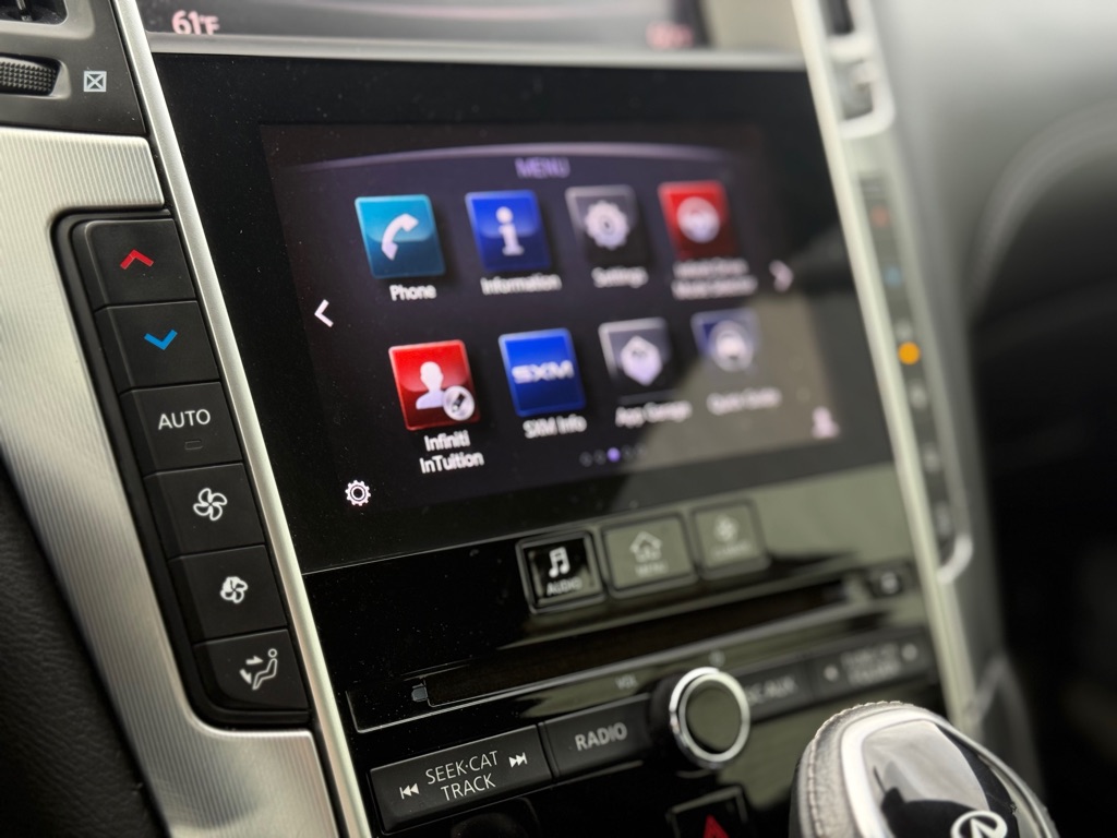 Photo 10 of this INFINITI Q60