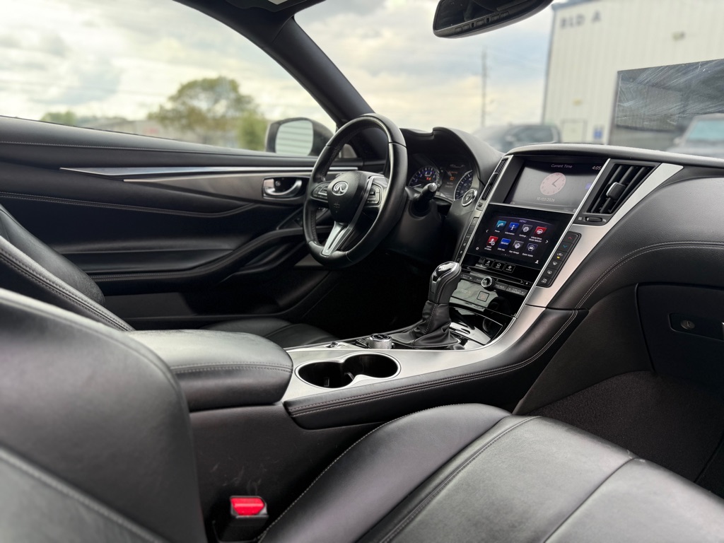Photo 19 of this INFINITI Q60