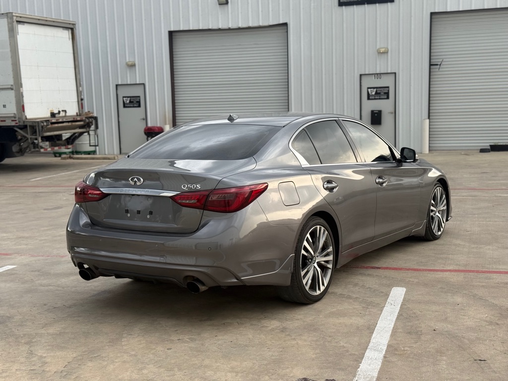 Photo 4 of this INFINITI Q50