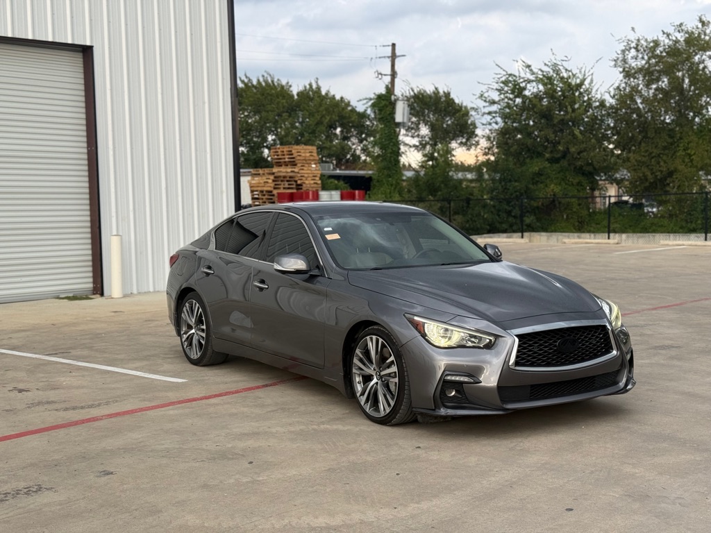 Photo 2 of this INFINITI Q50