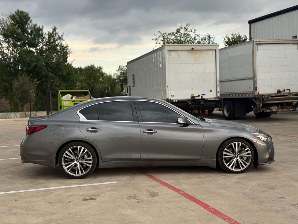 Photo 3 of this INFINITI Q50