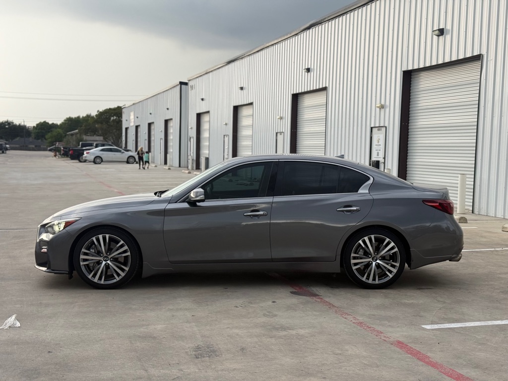 Photo 7 of this INFINITI Q50
