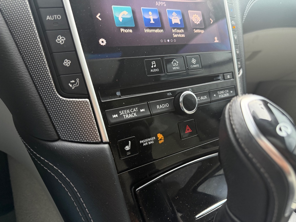 Photo 17 of this INFINITI Q50
