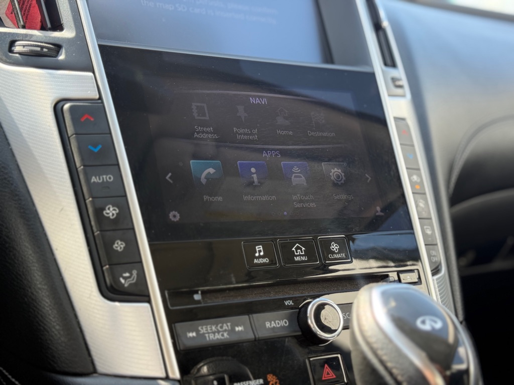 Photo 13 of this INFINITI Q50
