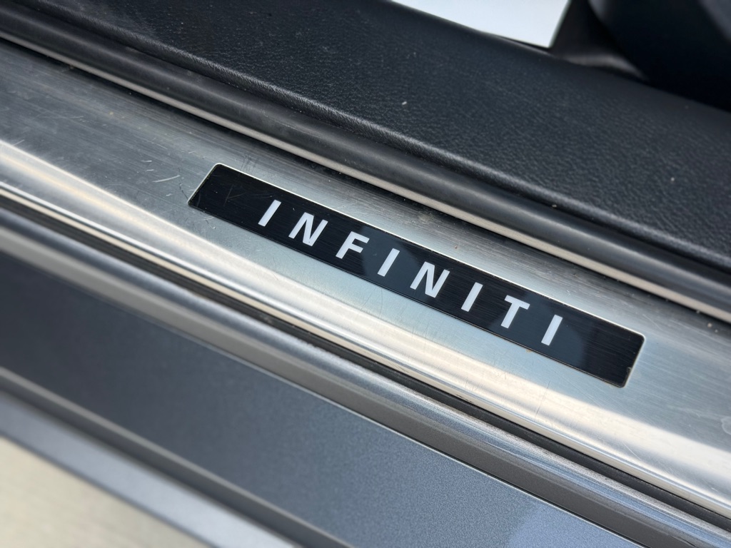 Photo 11 of this INFINITI Q50
