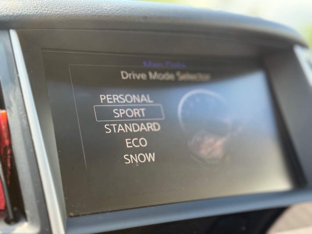 Photo 18 of this INFINITI Q50