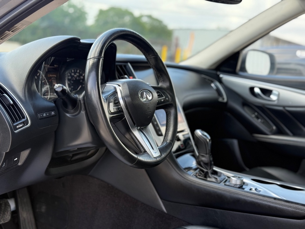 Photo 10 of this INFINITI Q50