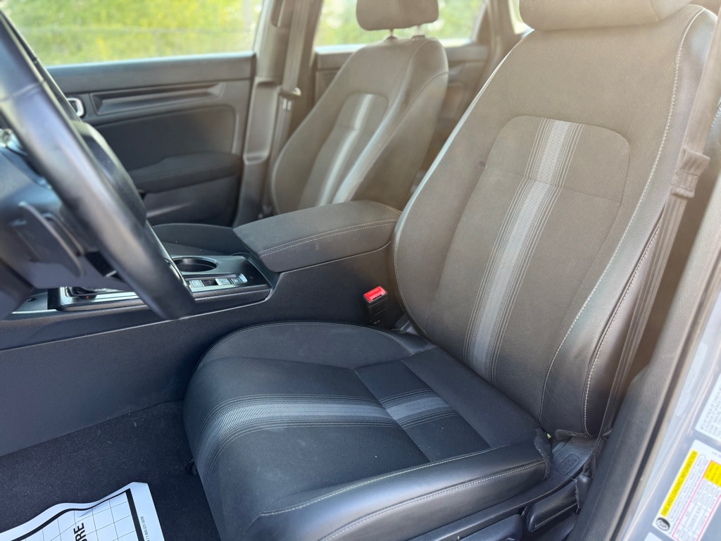 Photo 8 of this HONDA CIVIC