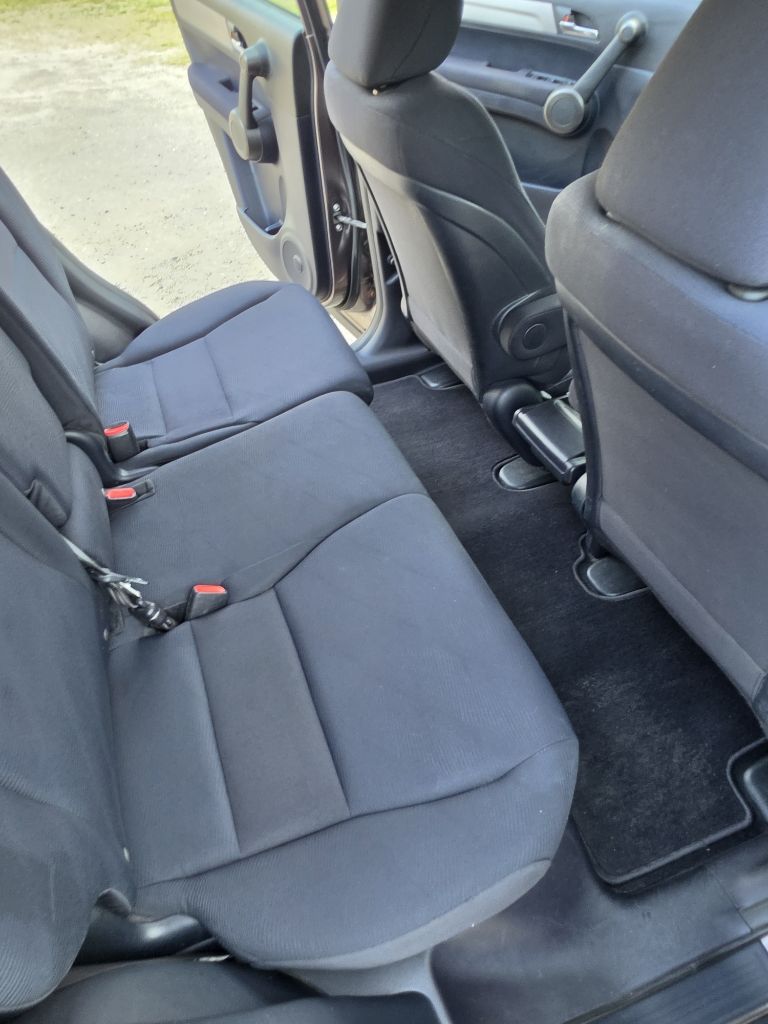2011 Honda CR-V LX - Photo 13