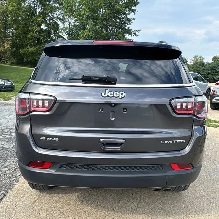 Photo 8 of this JEEP COMPASS