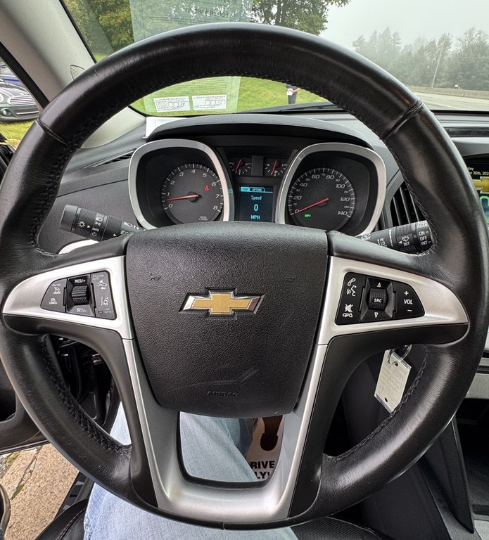 Photo 13 of this CHEVROLET EQUINOX