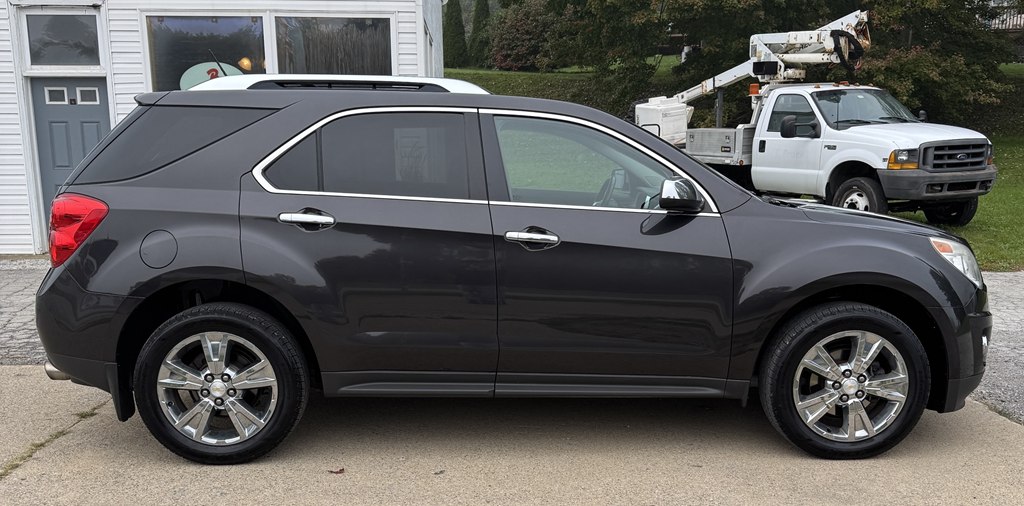 Photo 9 of this CHEVROLET EQUINOX