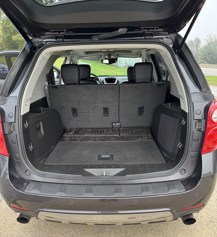 Photo 18 of this CHEVROLET EQUINOX