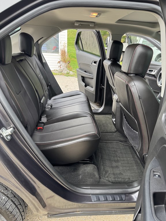 Photo 11 of this CHEVROLET EQUINOX