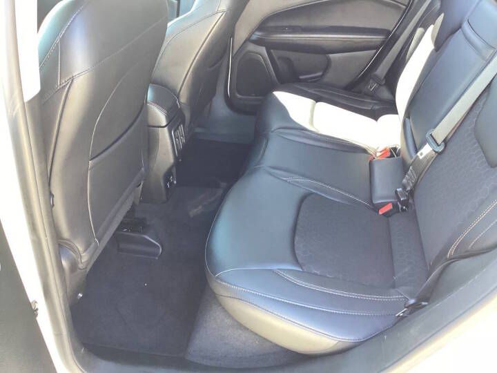 Photo 6 of this JEEP COMPASS