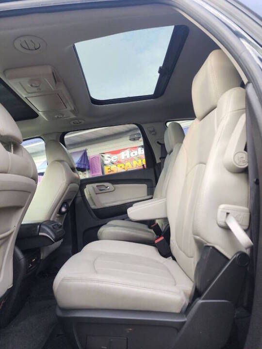 Photo 6 of this CHEVROLET TRAVERSE