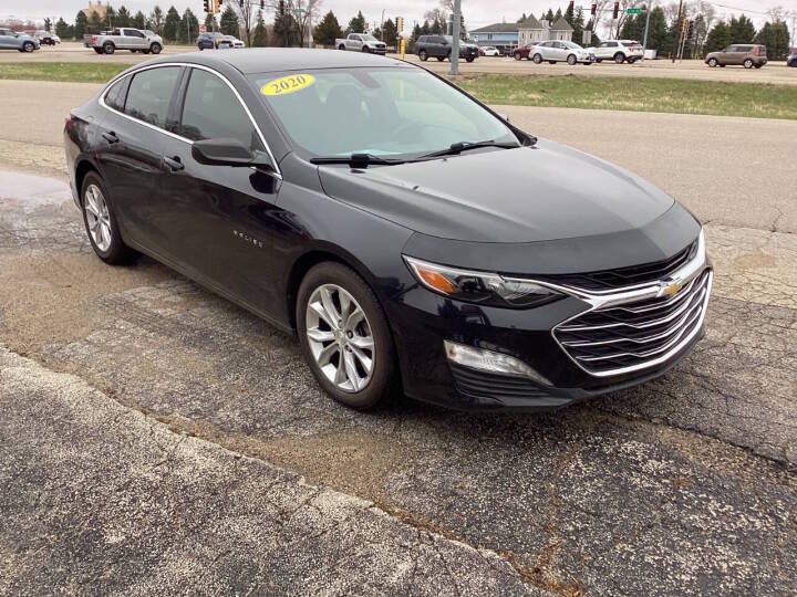 Photo 3 of this CHEVROLET MALIBU