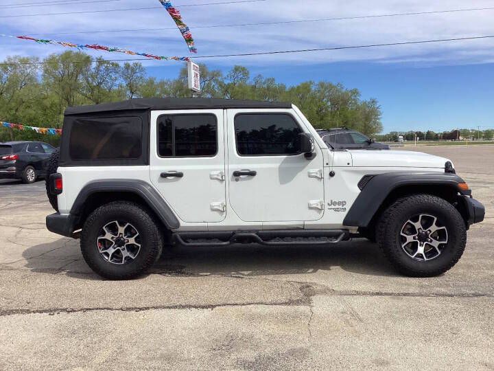 Photo 3 of this JEEP WRANGLER UNLIMI