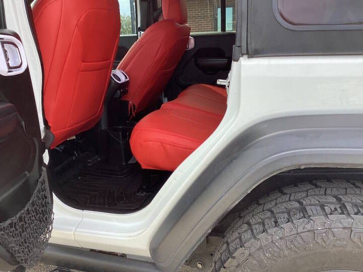 Photo 11 of this JEEP WRANGLER UNLIMI