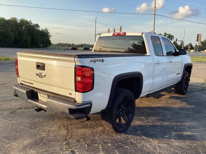 Photo 3 of this CHEVROLET SILVERADO 1500
