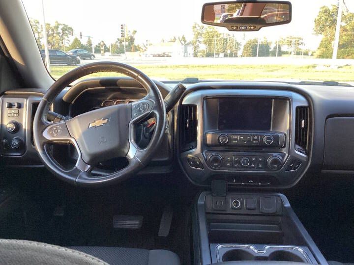 Photo 5 of this CHEVROLET SILVERADO 1500