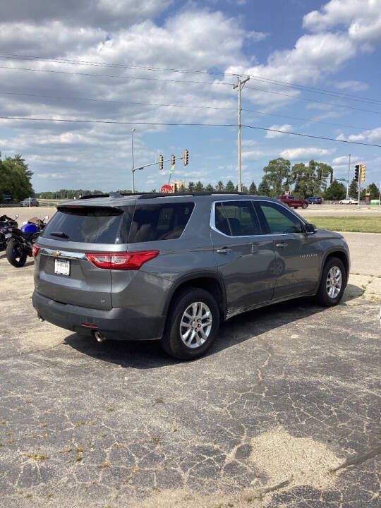 Photo 5 of this CHEVROLET TRAVERSE
