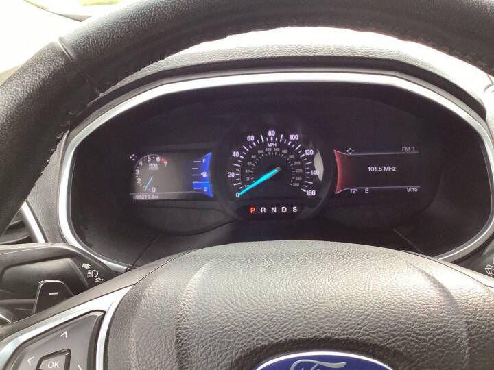 Photo 13 of this FORD EDGE