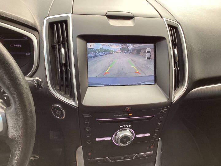 Photo 15 of this FORD EDGE