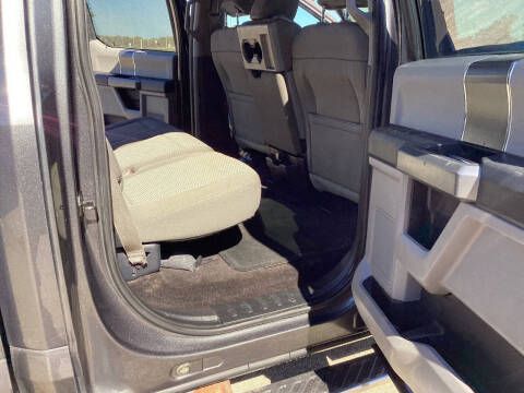 Photo 10 of this FORD F-150