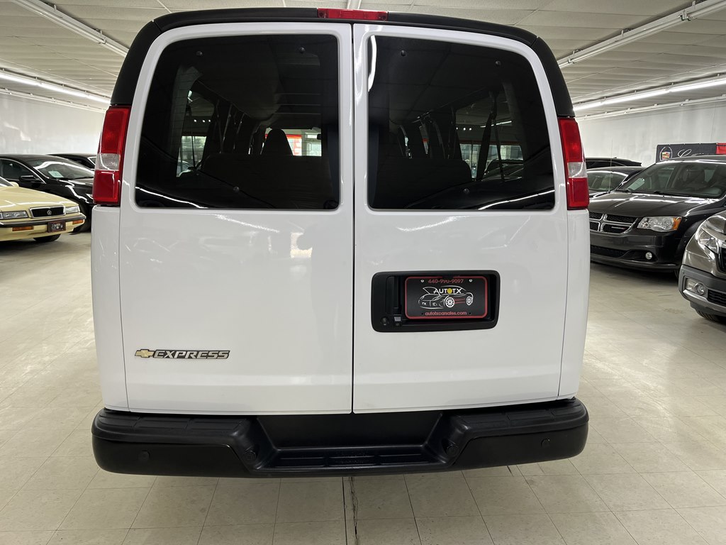 Photo 6 of this CHEVROLET EXPRESS