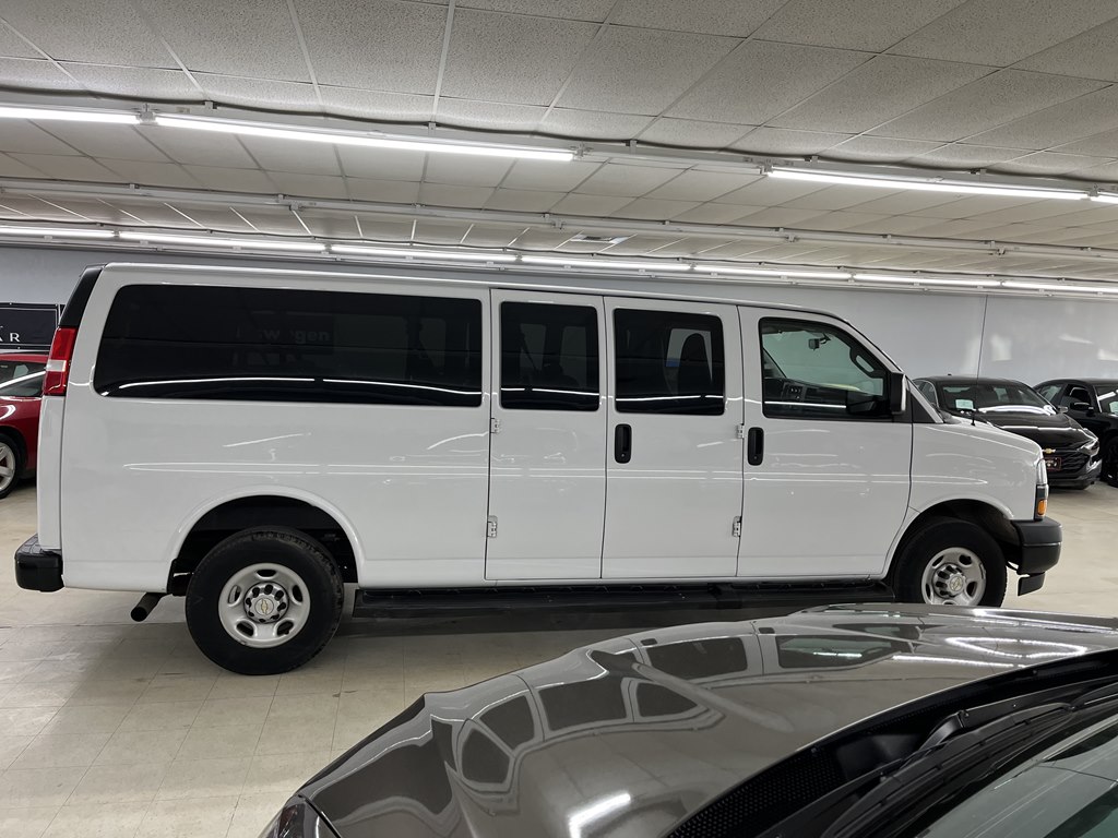 Photo 8 of this CHEVROLET EXPRESS