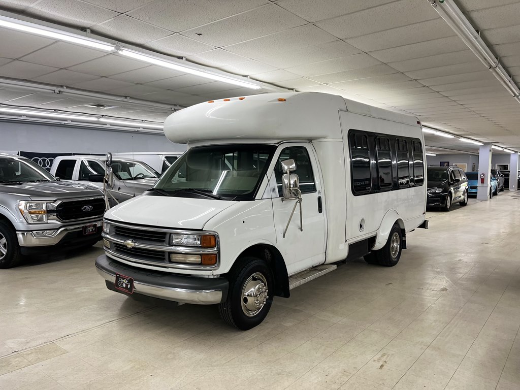 Photo 22 of this CHEVROLET EXPRESS CUTAWAY